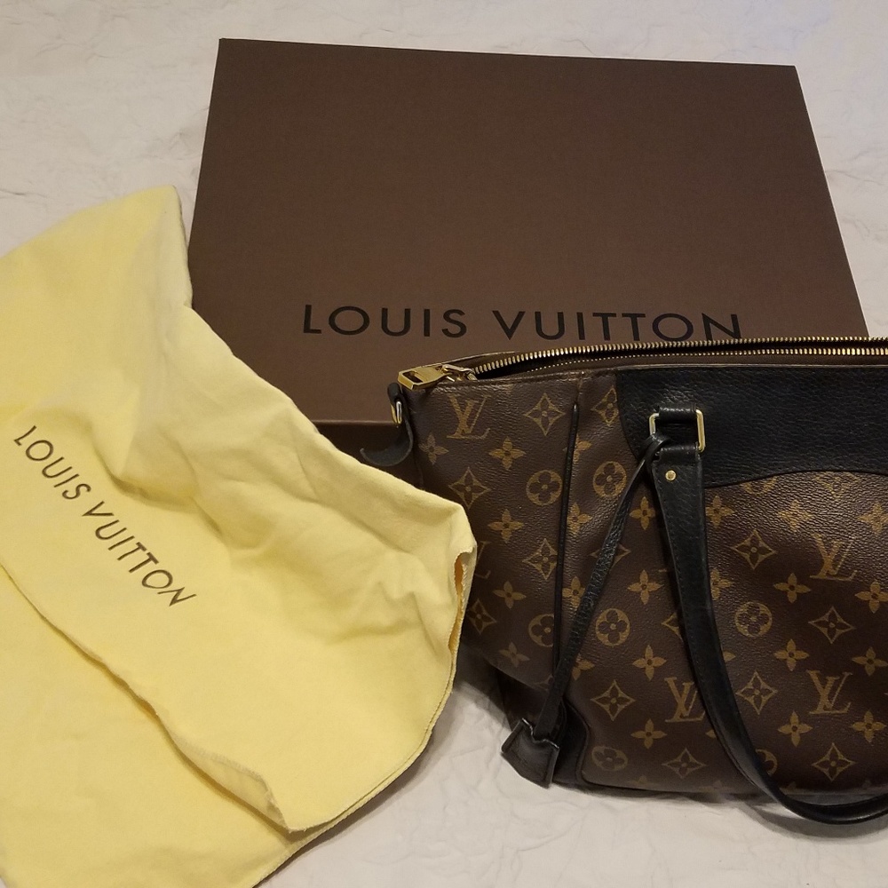 Authentic Louis Vuitton Toile Monogram et Cuirs